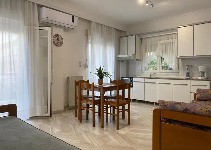 Alexandra Апартаменты *