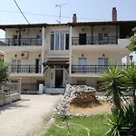 Alexandra * إيريسوس