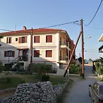 Alexandra Lejlighed Ierissos