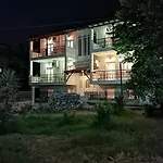 Alexandra * إيريسوس